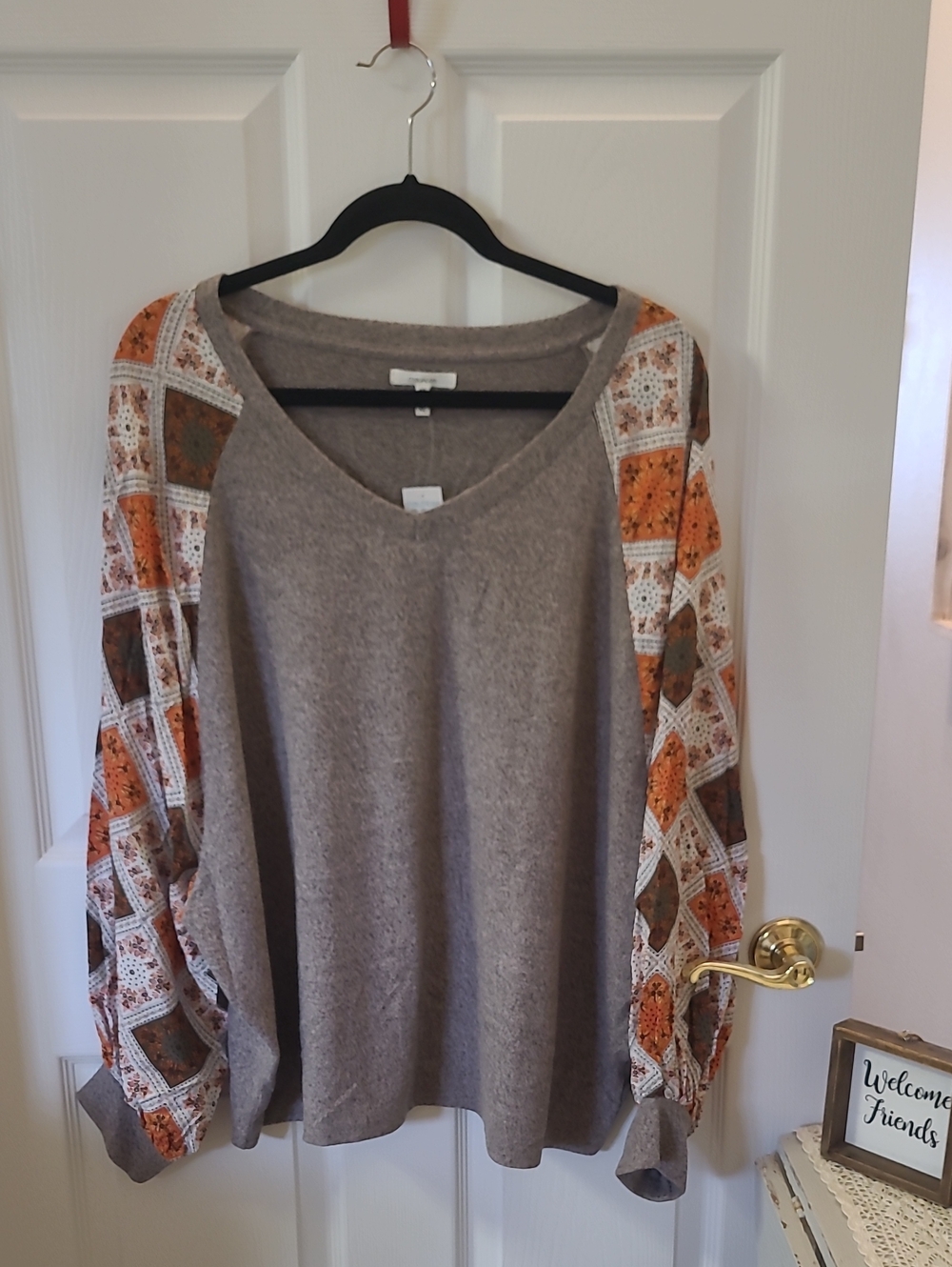 Maurices Gray Knit Sweater with Flowy Sleeves. Bin 6